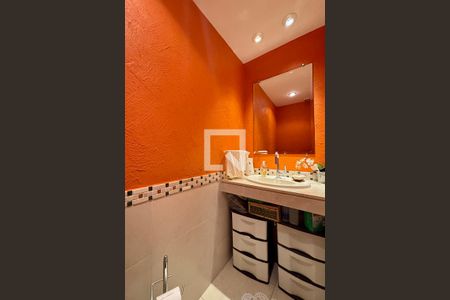 Lavabo de apartamento à venda com 3 quartos, 125m² em Lagoa, Rio de Janeiro