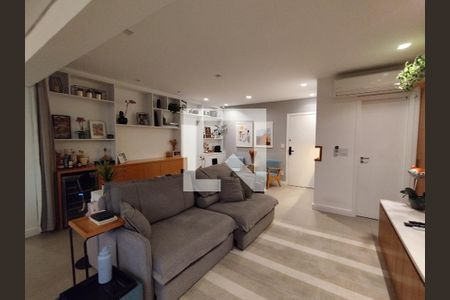 Sala de apartamento à venda com 3 quartos, 115m² em Vila Gumercindo, São Paulo