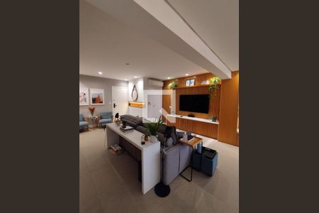 Sala de apartamento à venda com 3 quartos, 115m² em Vila Gumercindo, São Paulo