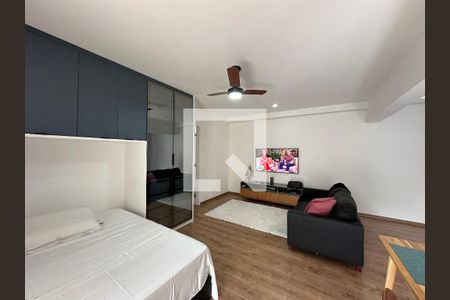 Sala/Quarto de apartamento para alugar com 1 quarto, 50m² em Jardim Tupanci, Barueri