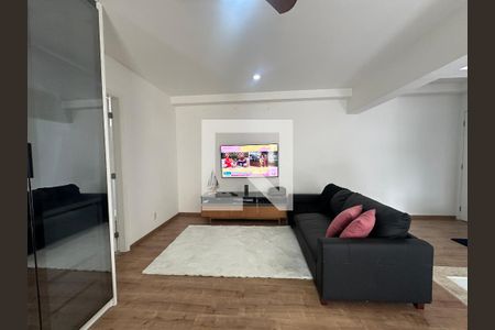 Sala/Quarto de apartamento para alugar com 1 quarto, 50m² em Jardim Tupanci, Barueri