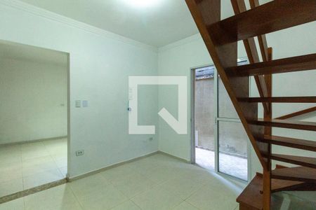 Sala de casa para alugar com 3 quartos, 140m² em Jardim Vera Cruz(zona Leste), São Paulo
