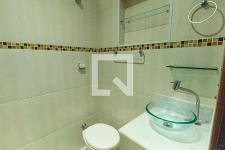Lavabo de casa para alugar com 3 quartos, 140m² em Jardim Vera Cruz(zona Leste), São Paulo