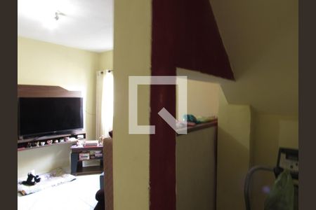 Sala de casa para alugar com 2 quartos, 150m² em Jardim Roberto, Osasco