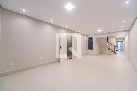 Sala de casa à venda com 3 quartos, 278m² em Vila Pires, Santo André