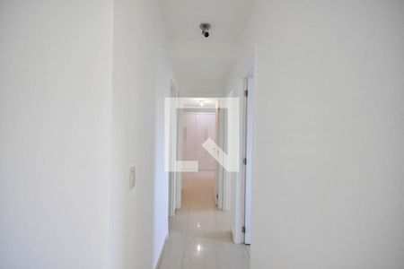 Corredor de apartamento para alugar com 3 quartos, 72m² em Jardim Vazani, São Paulo