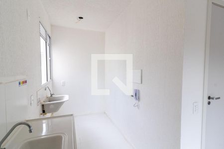 Cozinha e Área de Serviço de apartamento à venda com 2 quartos, 41m² em Ipanema, Porto Alegre