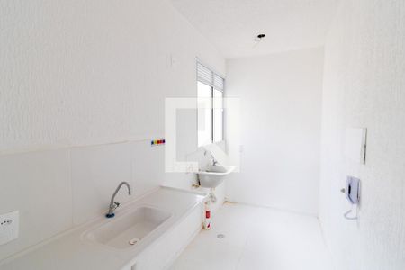 Cozinha e Área de Serviço de apartamento à venda com 2 quartos, 41m² em Ipanema, Porto Alegre