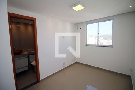 Suíte de apartamento para alugar com 2 quartos, 50m² em Colégio, Rio de Janeiro