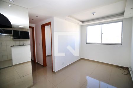 Sala de apartamento para alugar com 2 quartos, 50m² em Colégio, Rio de Janeiro