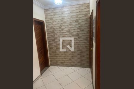 Sala de casa à venda com 4 quartos, 264m² em Benfica, Rio de Janeiro