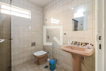 Banheiro Social de kitnet/studio para alugar com 1 quarto, 25m² em Jardim Peri Peri, São Paulo