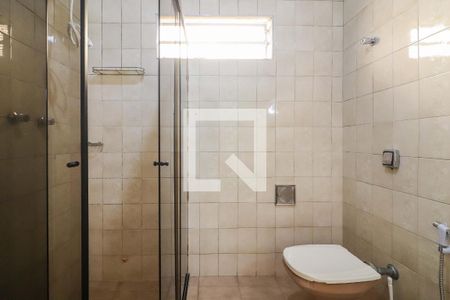 Banheiro Social de kitnet/studio para alugar com 1 quarto, 25m² em Jardim Peri Peri, São Paulo