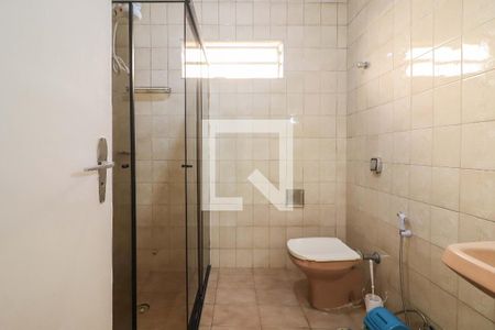 Banheiro Social de kitnet/studio para alugar com 1 quarto, 25m² em Jardim Peri Peri, São Paulo