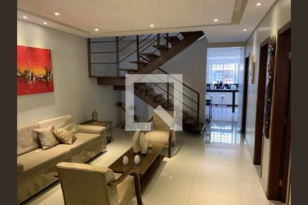 Casa à venda com 4 quartos, 380m² em Serrano, Belo Horizonte