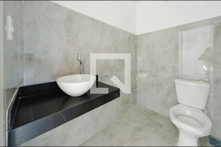 Lavabo de apartamento para alugar com 2 quartos, 84m² em Buritis, Belo Horizonte