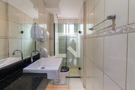 Banheiro de apartamento à venda com 2 quartos, 45m² em Jardim Bonifacio, São Paulo