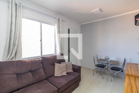 Sala de apartamento à venda com 2 quartos, 45m² em Vila Carmosina, São Paulo