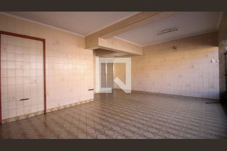 Área Externa de casa à venda com 4 quartos, 165m² em Vila Carrão, São Paulo