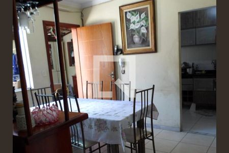 Sala de casa à venda com 2 quartos, 86m² em Bom Jesus, Contagem