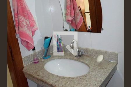 Banheiro Social de casa à venda com 2 quartos, 86m² em Bom Jesus, Contagem