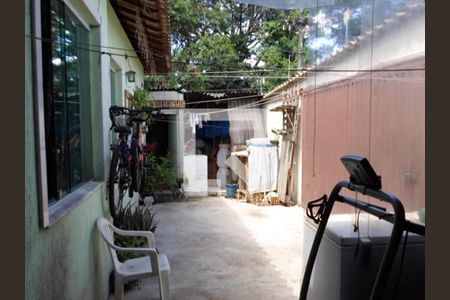 Quintal de casa à venda com 2 quartos, 86m² em Bom Jesus, Contagem