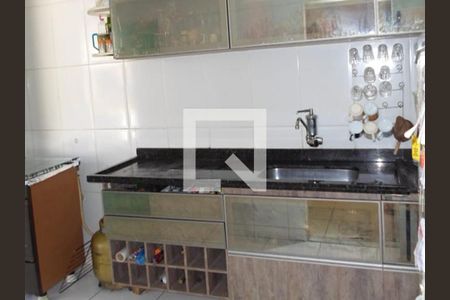 Cozinha de casa à venda com 2 quartos, 86m² em Bom Jesus, Contagem