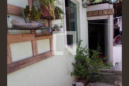 Quintal de casa à venda com 2 quartos, 86m² em Bom Jesus, Contagem