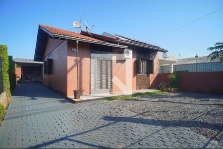 Quintal de casa à venda com 3 quartos, 180m² em Campina, São Leopoldo