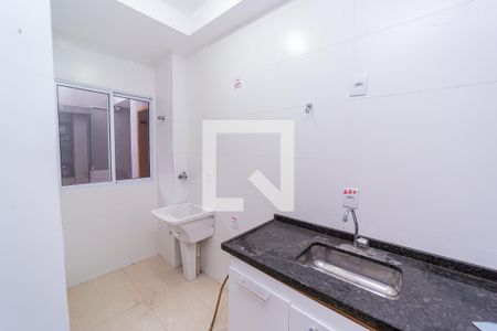 Cozinha de apartamento para alugar com 2 quartos, 32m² em Jardim Aricanduva, São Paulo