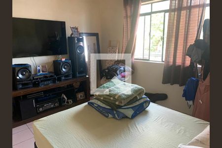 Casa à venda com 3 quartos, 327m² em Parque das Nações, Santo André