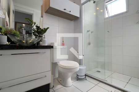 Banheiro de apartamento para alugar com 2 quartos, 44m² em Jardim Gracinda, Guarulhos