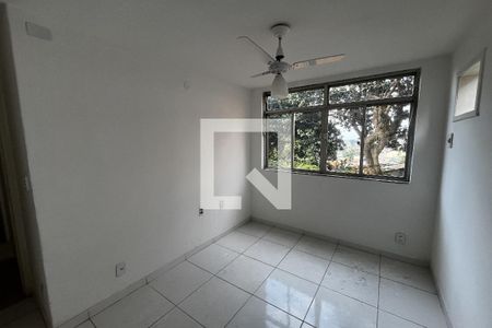 Quarto 2 de apartamento para alugar com 2 quartos, 48m² em Praia da Bandeira, Rio de Janeiro