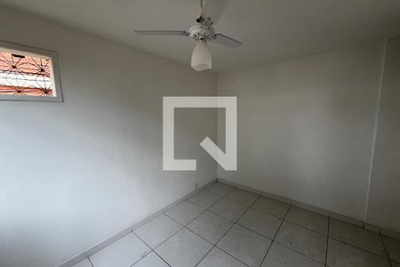 Quarto 2 de apartamento para alugar com 2 quartos, 48m² em Praia da Bandeira, Rio de Janeiro