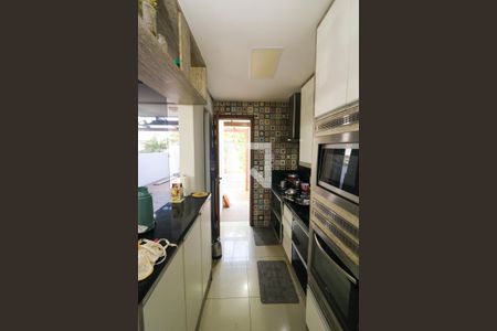Cozinha de casa à venda com 3 quartos, 130m² em Hípica, Porto Alegre