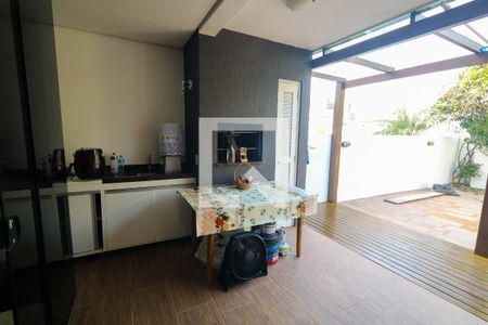 Varanda gourmet de casa à venda com 3 quartos, 130m² em Hípica, Porto Alegre