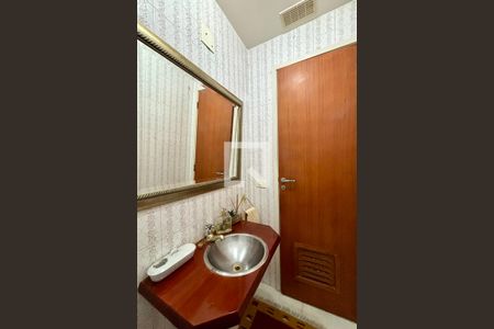 Lavabo de apartamento à venda com 4 quartos, 150m² em Copacabana, Rio de Janeiro