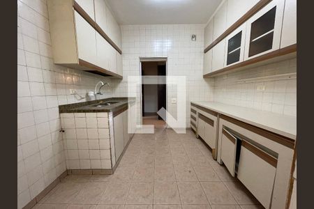 Cozinha de casa à venda com 4 quartos, 199m² em Butantã, São Paulo