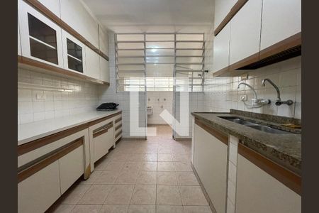 Cozinha de casa à venda com 4 quartos, 199m² em Butantã, São Paulo