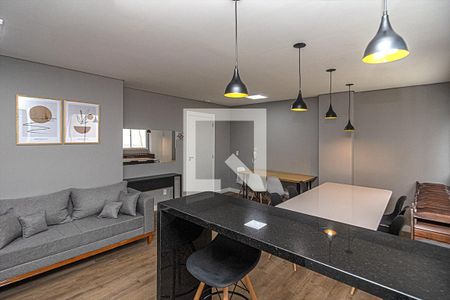 Lounge de apartamento para alugar com 1 quarto, 94m² em Vila Santo Estefano, São Paulo