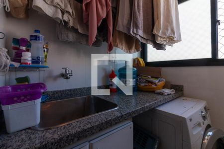 Área de Serviço de apartamento à venda com 3 quartos, 73m² em Vila Olímpia, São Paulo