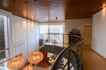 Sala de casa de condomínio para alugar com 5 quartos, 350m² em , Ribeirão Preto