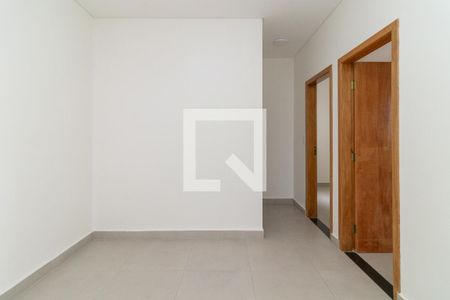 Sala de apartamento para alugar com 2 quartos, 45m² em Vila Sao Geraldo, São Paulo