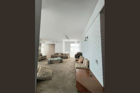 Apartamento à venda com 3 quartos, 230m² em Santa Cecilia, São Paulo