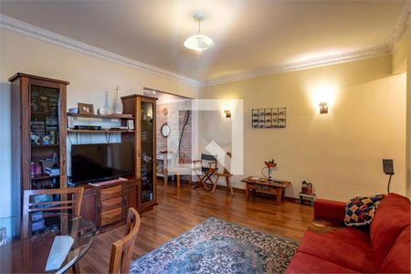 Casa à venda com 3 quartos, 350m² em Jardim da Gloria, São Paulo