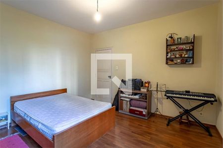 Casa à venda com 3 quartos, 350m² em Jardim da Gloria, São Paulo