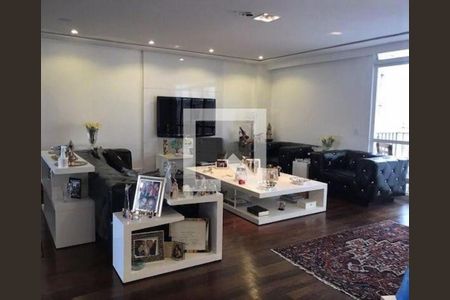 Apartamento à venda com 3 quartos, 247m² em Santa Cecilia, São Paulo