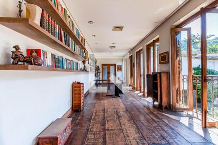 Casa à venda com 3 quartos, 1100m² em Morumbi, São Paulo