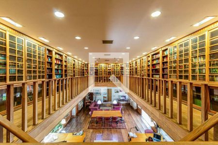 Casa à venda com 3 quartos, 1100m² em Morumbi, São Paulo