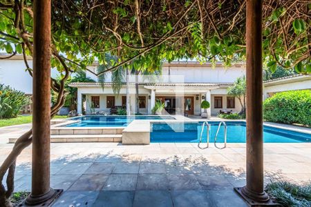 Casa à venda com 3 quartos, 1100m² em Morumbi, São Paulo